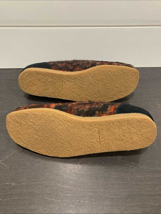 Clarks Men’s Black and Orange Patterned Slip-On Loafers